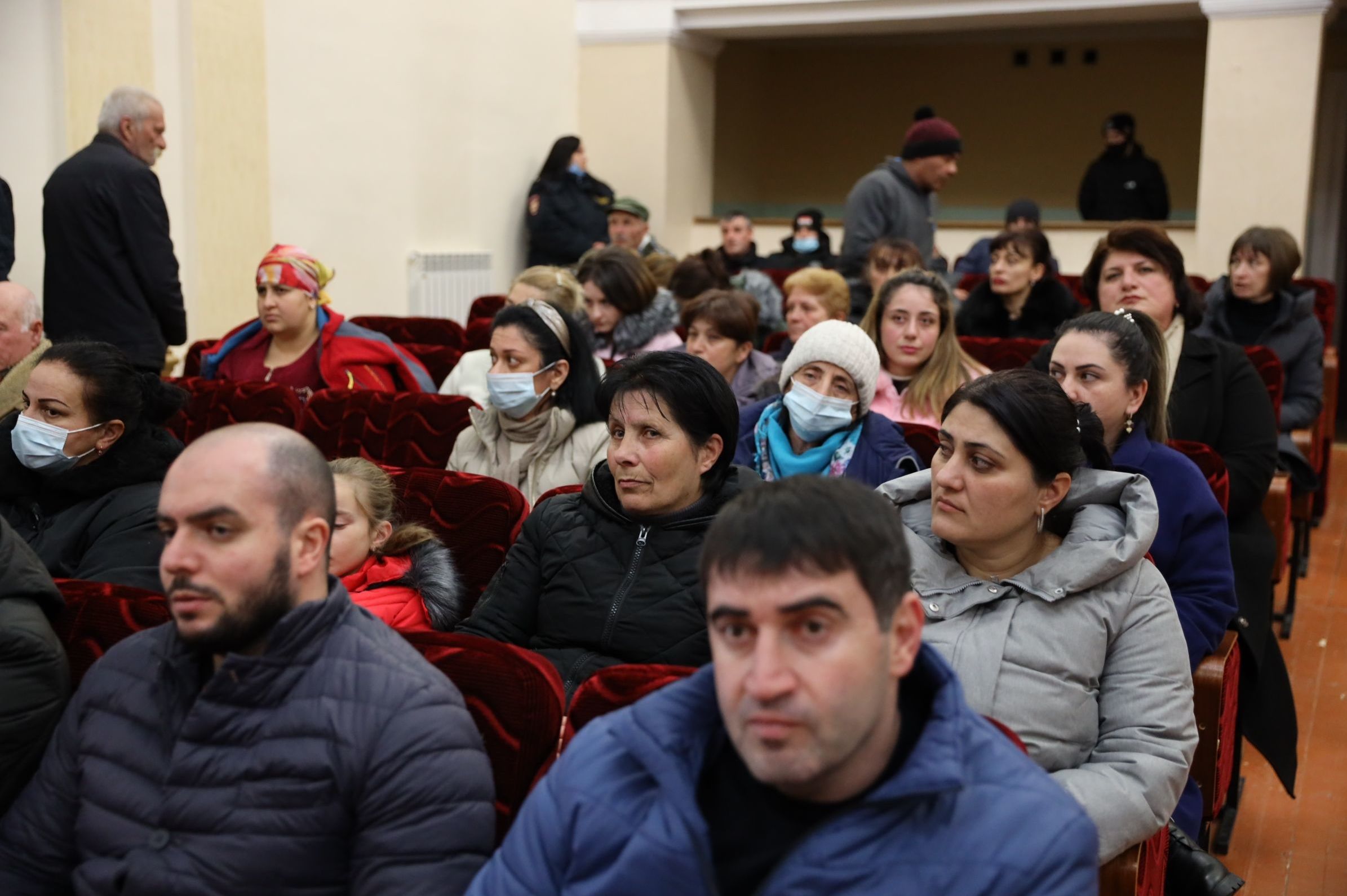 Встреча Анатолия Бибилова с жителями города Квайса Встреча Анатолия Бибилова с жителями города Квайса
