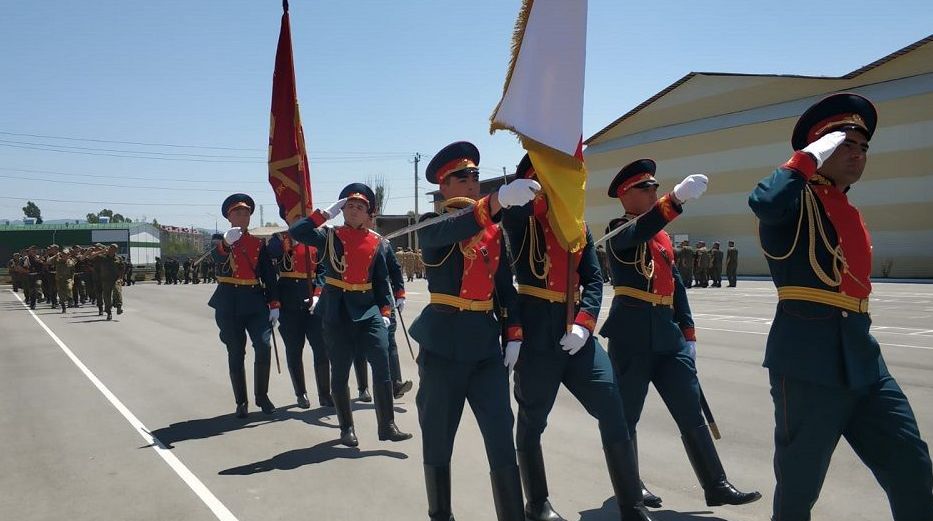 Торжественная церемония приведения новобранцев к присяге Торжественная церемония приведения новобранцев к присяге