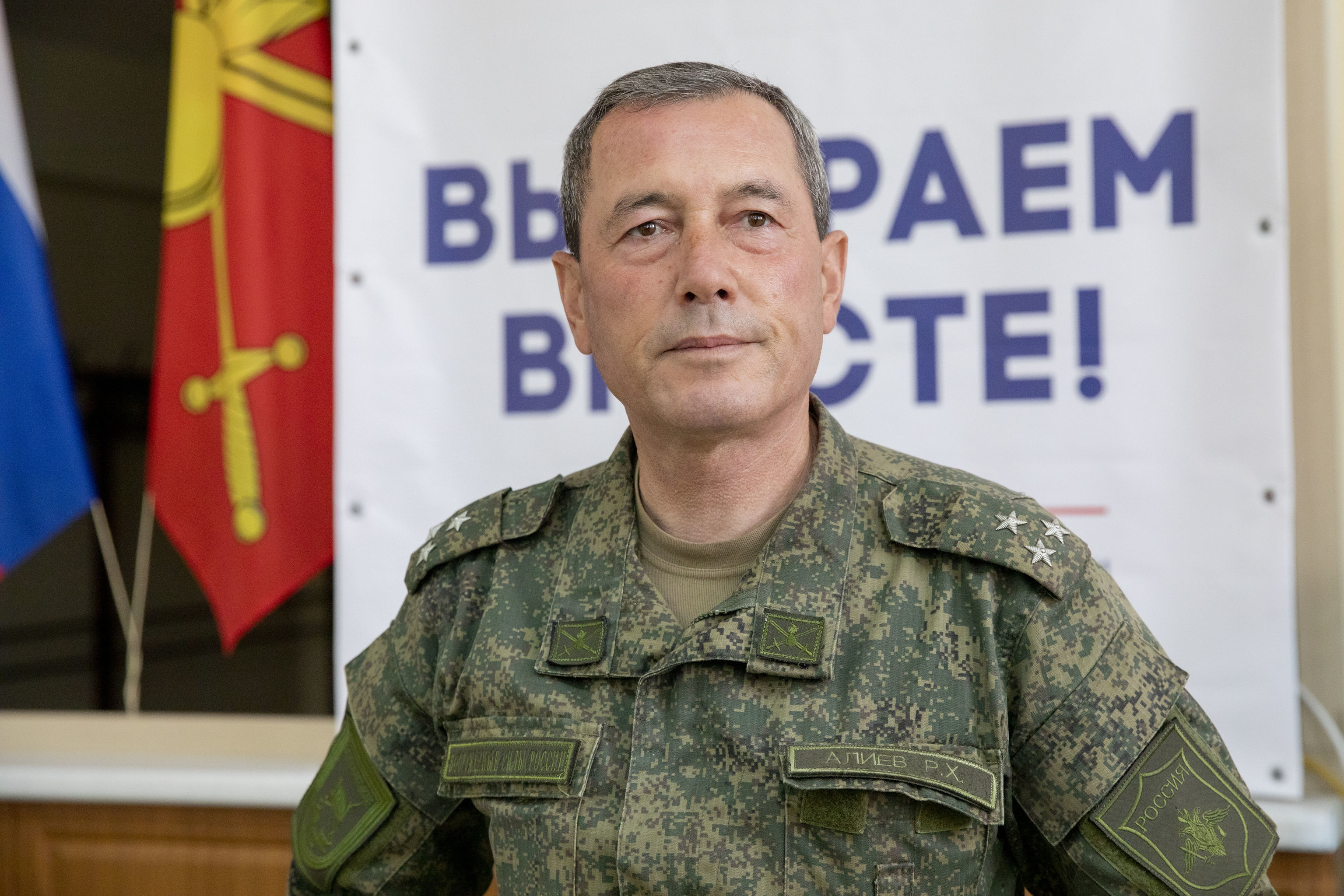 Замкомандира 4-й российской военной базы Раджаб Алиев Замкомандира 4-й российской военной базы Раджаб Алиев