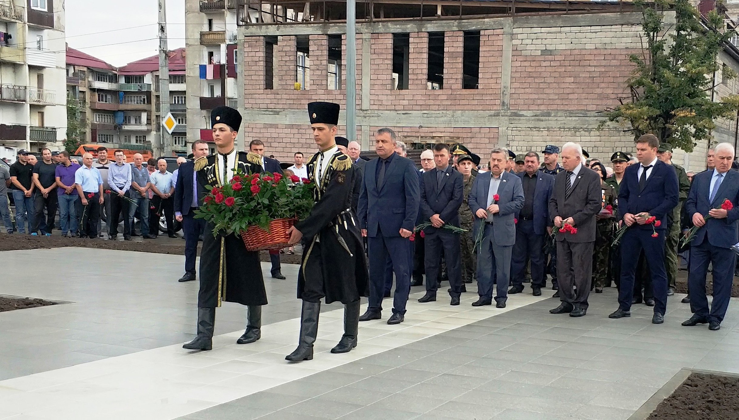 Цхинвалы æрбакодтой Багаты Амиран æмæ Джиоты Азæмæты цырттæ Цхинвалы æрбакодтой Багаты Амиран æмæ Джиоты Азæмæты цырттæ