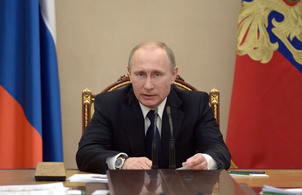 Президент РФ В.Путин провел совещание по вопросам социально-экономического развития Республики Крым и города Севастополя - Sputnik Южная Осетия