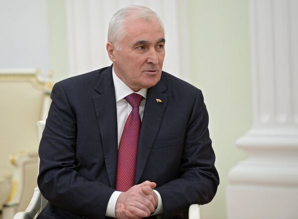 Президент Республики Южная Осетия Леонид Тибилов - Sputnik Южная Осетия
