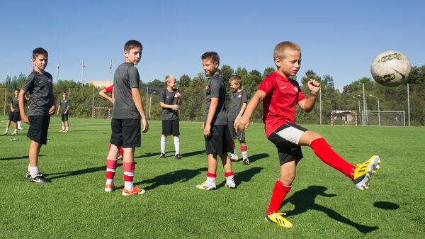 Футбольный турнир в честь 70-летия Победы начался в Южной Осетии - Sputnik Южная Осетия
