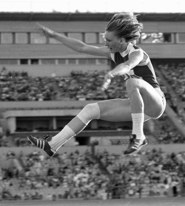 Олимпийская чемпионка в прыжках в длину среди женщин Татьяна Колпакова. - Sputnik Южная Осетия