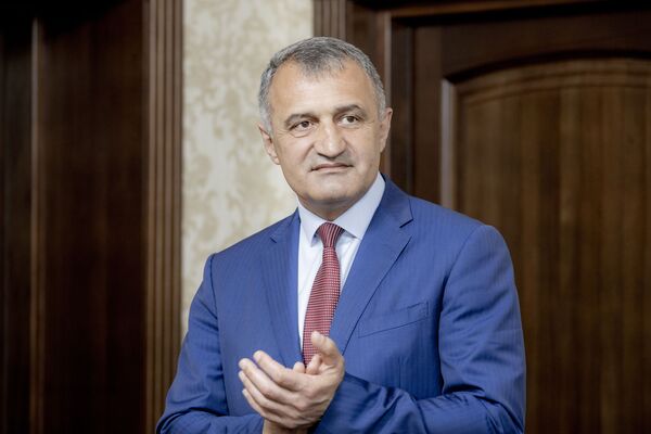 Осетия гордится своими достижениями в спорте: Бибилов о Дне физкультурника - Sputnik Южная Осетия