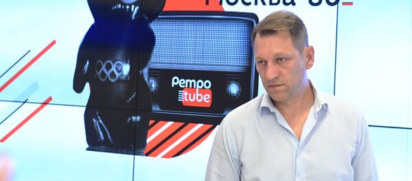 Заместитель главного редактора МИА Россия сегодня Андрей Благодыренко во время пресс-конференции К 40-летию летних Олимпийских игр 1980 Заместитель главного редактора МИА Россия сегодня Андрей Благодыренко во время пресс-конференции К 40-летию летних Олимпийских игр 1980 - Sputnik Южная Осетия