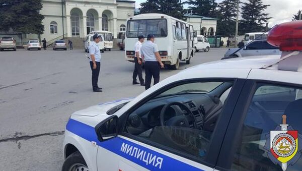 УГИБДД проверяет водителей общественного транспорта - Sputnik Южная Осетия