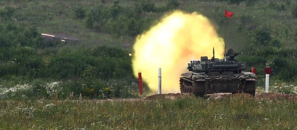 Завершающий этап конкурса Танковый биатлон в Подмосковье Завершающий этап конкурса Танковый биатлон в Подмосковье - Sputnik Южная Осетия