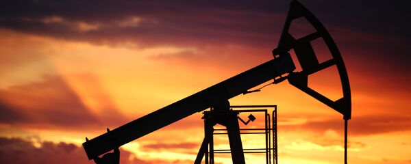 Добыча нефти, архивное фото Добыча нефти, архивное фото - Sputnik Южная Осетия