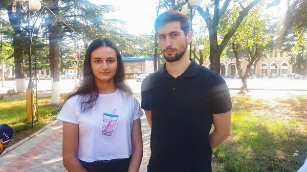 Первая группа жителей Южной Осетии с антителами к коронавирусу вернулась домой Первая группа жителей Южной Осетии с антителами к коронавирусу вернулась домой - Sputnik Южная Осетия