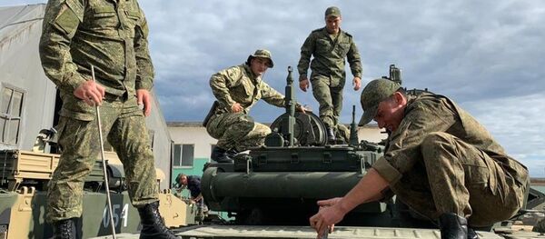 Команда танкистов Минобороны РЮО прибыла в Алабино Команда танкистов Минобороны РЮО прибыла в Алабино - Sputnik Южная Осетия