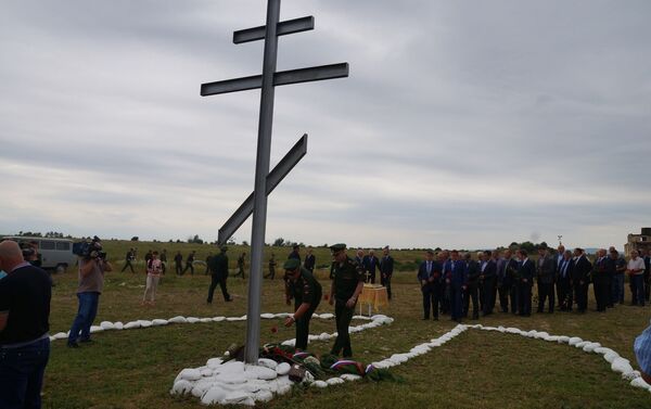 На территории военной базы ЮВО прошли памятные мероприятия, посвященные 12-й годовщине августовских событий - Sputnik Южная Осетия