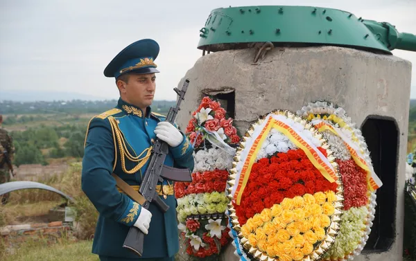 На территории военной базы ЮВО прошли памятные мероприятия, посвященные 12-й годовщине августовских событий На территории военной базы ЮВО прошли памятные мероприятия, посвященные 12-й годовщине августовских событий - Sputnik Южная Осетия