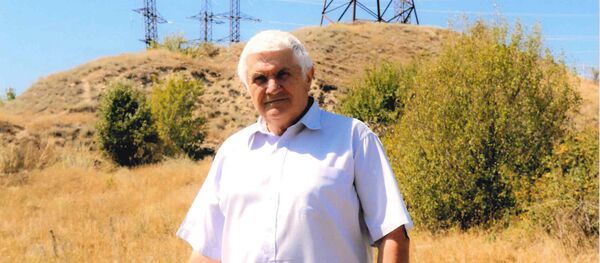 Цхинвал, 2019. У одного из древнейших памятников Кавказа, стоянка и могильник эпохи мезолита (около 12-7 тыс. до н.э.) Холм Нацаргора  Цхинвал, 2019. У одного из древнейших памятников Кавказа, стоянка и могильник эпохи мезолита (около 12-7 тыс. до н.э.) Холм Нацаргора  - Sputnik Южная Осетия