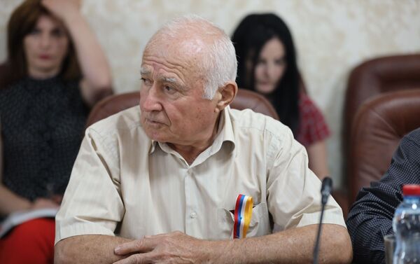 Встреча президента Анатолия Бибилова со старейшинами Южной Осетии - Sputnik Южная Осетия