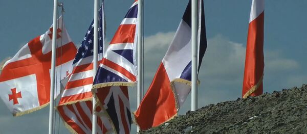 Войска НАТО под Тбилиси: в Грузии пройдут многонациональные военные учения Войска НАТО под Тбилиси: в Грузии пройдут многонациональные военные учения - Sputnik Южная Осетия