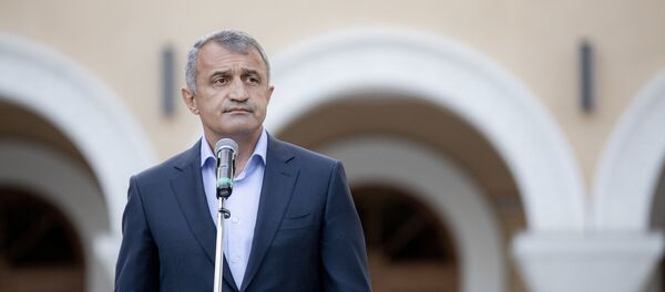 Митинг на Театральной площади Цхинвала Митинг на Театральной площади Цхинвала - Sputnik Южная Осетия