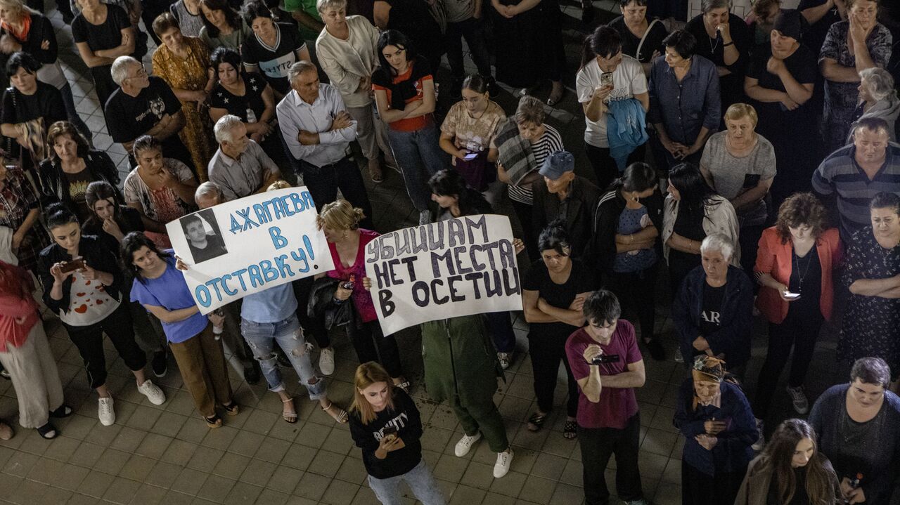 Губашиев инал залимгериевич. Инала джабиева похороны джабиева. Инал джабиев что случилось. Джабиев инал южная осетия. Инал джабиев что случилось.