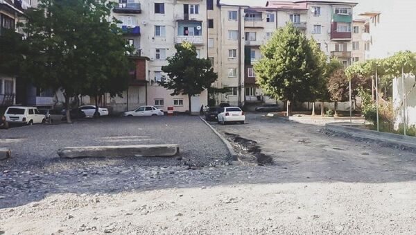 Благоустройство дворовых территорий на улице Гафеза - Sputnik Южная Осетия