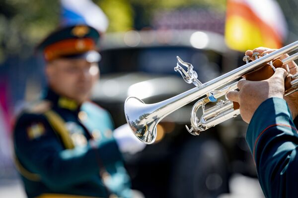 Военный парад в честь 30-летия Республики Южная Осетия - Sputnik Южная Осетия