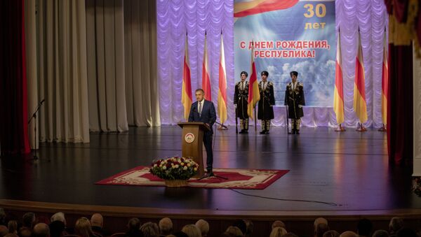 Торжественное собрание в честь 30-ой годовщины провозглашения Республики Южная Осетия - Sputnik Южная Осетия