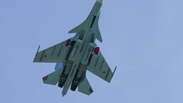 Истребитель-бомбардировщик Су-30. Архивное фото - Sputnik Южная Осетия