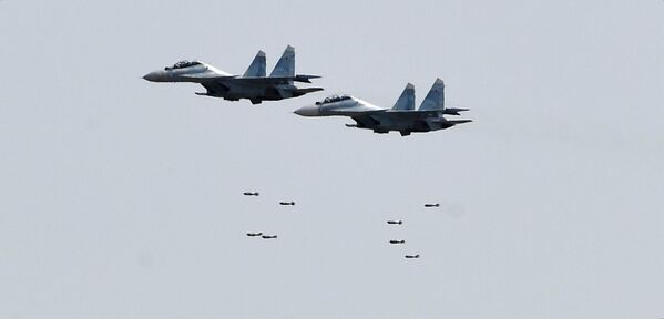 Истребители Су-30 во время командно-штабных учений Кавказ-2020 на полигоне Ашулук в Астраханской области - Sputnik Южная Осетия