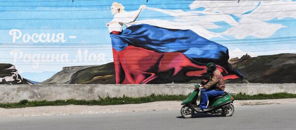 Местный житель на одной из улиц в Бахчисарае Местный житель на одной из улиц в Бахчисарае - Sputnik Южная Осетия