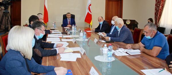 Заседание штаба по вопросам реализации Инвестиционной программы на 2020 год - Sputnik Южная Осетия