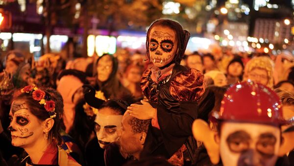 Парад по случаю праздника Хэллоуин в Нью-Йорке - Sputnik Южная Осетия
