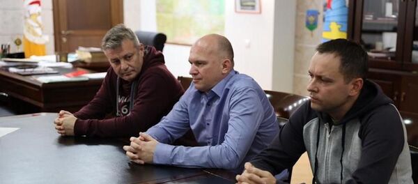 Президент Южной Осетии наградил врачей из Санкт-Петербурга за помощь в борьбе с COVID-19 Президент Южной Осетии наградил врачей из Санкт-Петербурга за помощь в борьбе с COVID-19 - Sputnik Южная Осетия