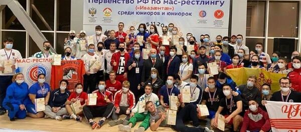 Первенство России по мас-рестлингу среди юниоров и юниорок во Владикавказе.  Первенство России по мас-рестлингу среди юниоров и юниорок во Владикавказе. - Sputnik Южная Осетия