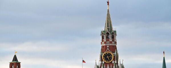 Московский Кремль. В центре: Спасская башня. На втором плане: Сенат. - Sputnik Южная Осетия