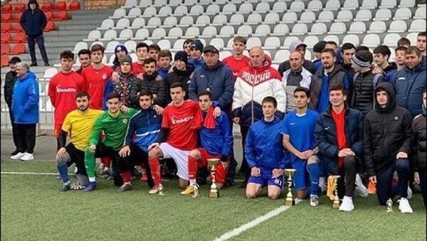 Югоосетинские футболисты стали победителями 8-го ежегодного турнира памяти Хасана Албегонова - Sputnik Южная Осетия