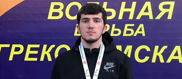 Борец Герман Доев стал серебряным призером чемпионата Сибирского федерального округа - Sputnik Южная Осетия