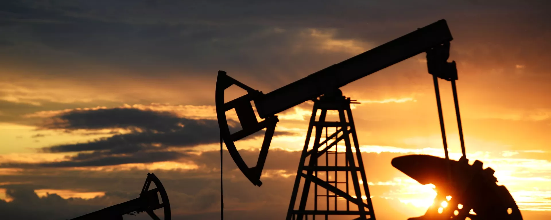 Работа нефтяных станков - качалок - Sputnik Южная Осетия, 1920, 27.09.2022