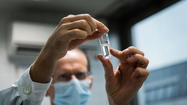 Российская вакцина от коронавируса Спутник V доставлена в Венгрию для клинических исследований (19 ноября 2020). Будапешт - Sputnik Южная Осетия