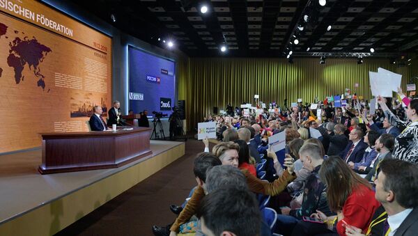 Ежегодная большая пресс-конференция президента РФ В. Путина - Sputnik Южная Осетия