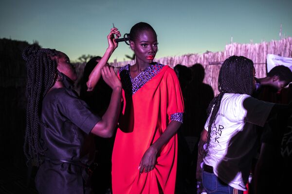 Модный показ Dakar Fashion Week в Сенегале - Sputnik Южная Осетия