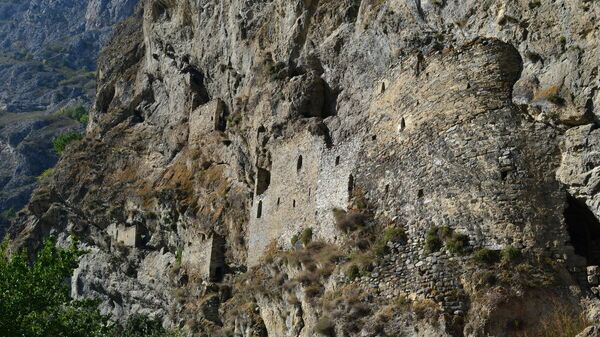 Дзивгисская наскальная крепость - Sputnik Южная Осетия