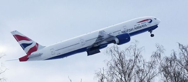 Самолет авиакомпании British Airways во время взлета в аэропорту Домодедово. Архивное фото. Самолет авиакомпании British Airways во время взлета в аэропорту Домодедово. Архивное фото. - Sputnik Южная Осетия