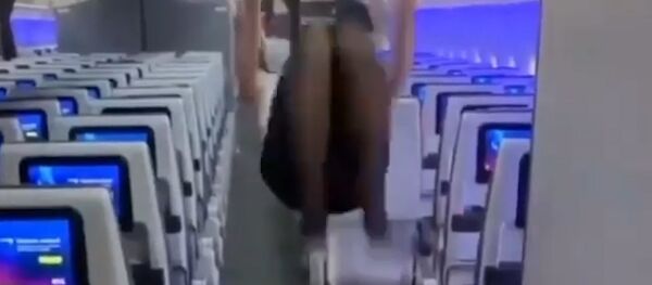 Сальто в самолете - Sputnik Южная Осетия