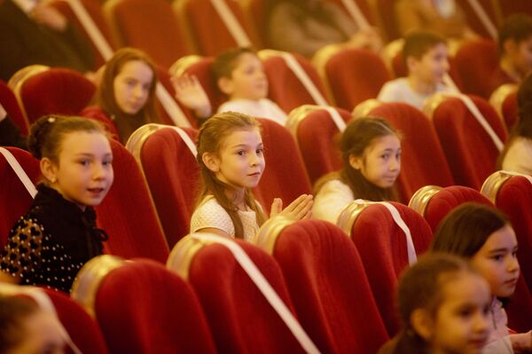 Посольство России в Южной Осетии устроило новогодний праздник для детей - Sputnik Южная Осетия