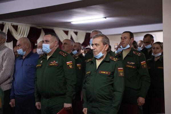 Показали себя с наилучшей стороны: в Минобороны Южной Осетии подвели итоги за 2020 год Показали себя с наилучшей стороны: в Минобороны Южной Осетии подвели итоги за 2020 год - Sputnik Южная Осетия