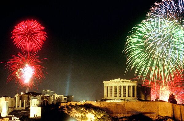 Салют над Акрополем во время празднования Нового года в Греции, 1998 год  - Sputnik Южная Осетия