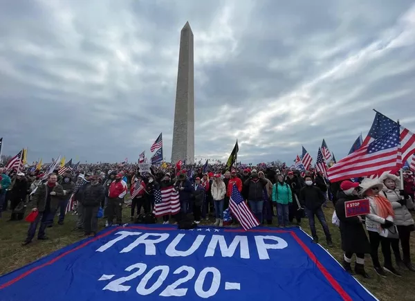 Беспорядки в Вашингтоне и штурм Капитолия: Трампа обвинили в попытке переворота Беспорядки в Вашингтоне и штурм Капитолия: Трампа обвинили в попытке переворота - Sputnik Южная Осетия