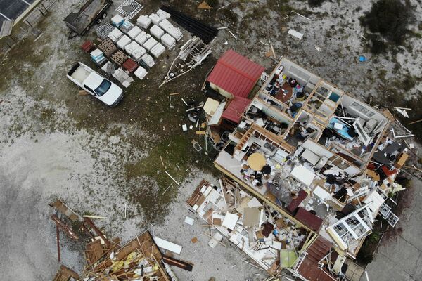 Разрушенный во время урагана Салли дом, США - Sputnik Южная Осетия