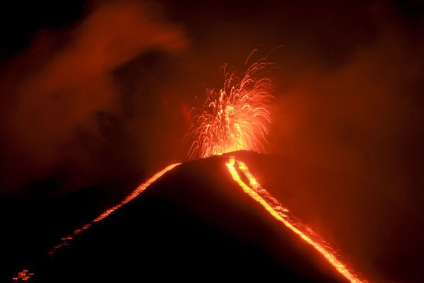 Извержение вулкана Пакая в Гватемале. - Sputnik Южная Осетия