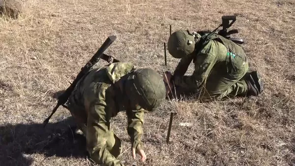 Разведчики в Северной Осетии вышли на первые в новом году учения - видео Разведчики в Северной Осетии вышли на первые в новом году учения - видео - Sputnik Южная Осетия