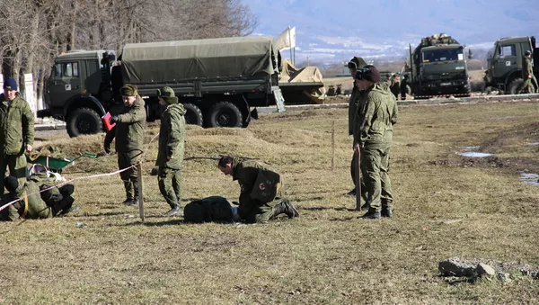 Медики ЮВО провели тренировку по поиску и эвакуации условно раненых военнослужащих в Южной Осетии